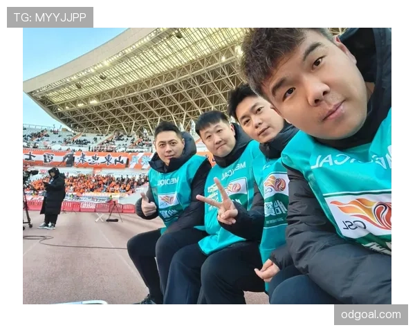 山东泰山足球俱乐部在近期联赛中持续展现进攻效率,状态明显回升 山东泰山足球俱乐部在近期联赛中持续展现进攻效率,状态明显回升